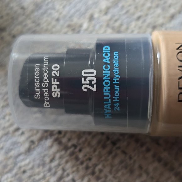 REVLON BRAND COLORSTAY LONGWEAR MAKEUP FOUNDATION #250 FRESH BEIGE BUNDLE OF 2 - Picture 3 of 7